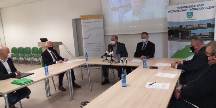 Tarnobrzeg. powiat tarnobrzeski. Z korzyścią dla uczniów i nauczycieli