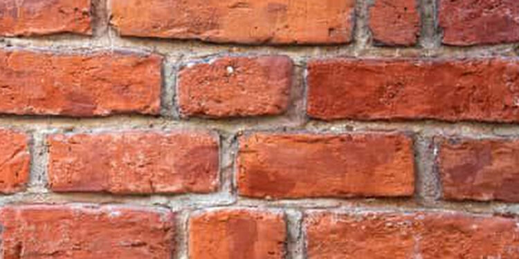 Huta Krzeszowska: W budynku od lat czekającym na dokończenie powstanie centrum kultury.