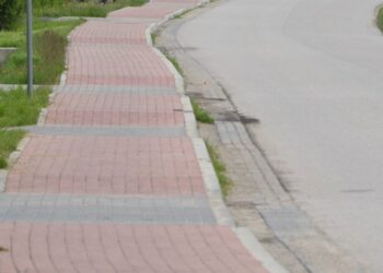 Radomyśl Wielki: Chodniki w Partyni i Pniu
