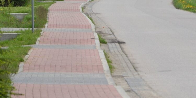 Radomyśl Wielki: Chodniki w Partyni i Pniu