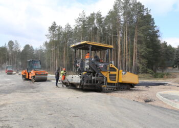 Ostrowiec Św.: Ulica Krzemienna już prawie gotowa.