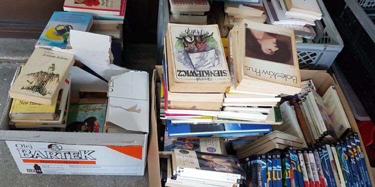 Tarnobrzeg. Zbiórka książek przedłużona.
