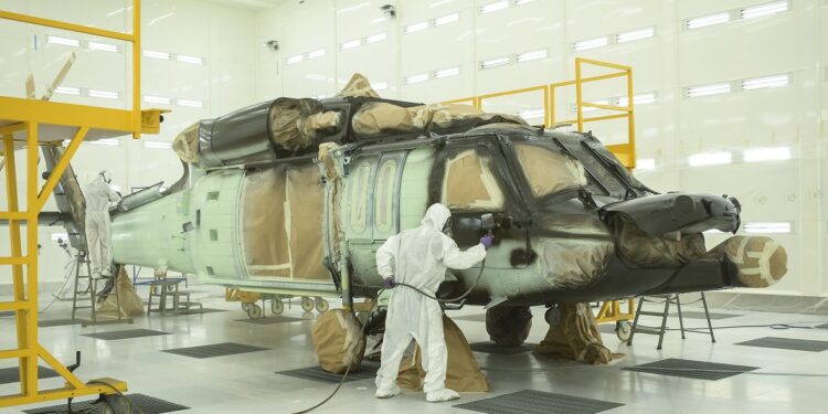 Mielec: Światowej klasy lakiernia statków powietrznych dla PZL Mielec