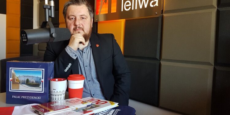 Weź udział w licytacji i wesprzyj Tarnobrzeskie Centrum Wolontariatu. Do zdobycia pakiet gadżetów od prezydenta RP.