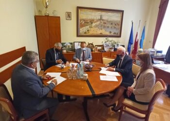 Tarnobrzeg, region. Aby sięgnąć po pieniądze połączyli siły.