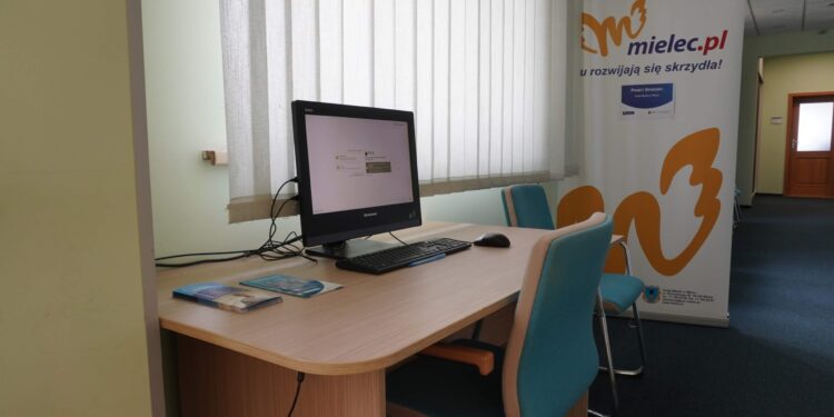 Mielec: Urząd miejski miejscem do samospisu