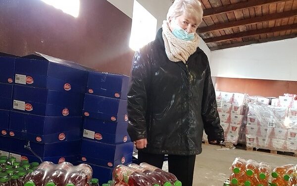 Tarnobrzeg. Paczki z żywnością odbiorą w innym punkcie.