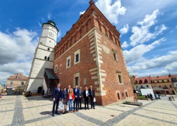 Sandomierz: Spotkanie inaugurujące dla przedstawicieli gmin tworzących Miejski Obszar Funkcjonalny „Sandomierz”.