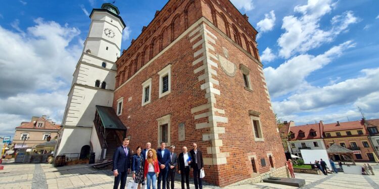 Sandomierz: Spotkanie inaugurujące dla przedstawicieli gmin tworzących Miejski Obszar Funkcjonalny „Sandomierz”.