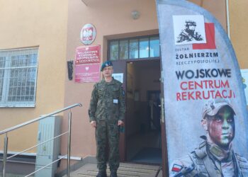 Sandomierz: Chcą wstąpić w szeregi armii.