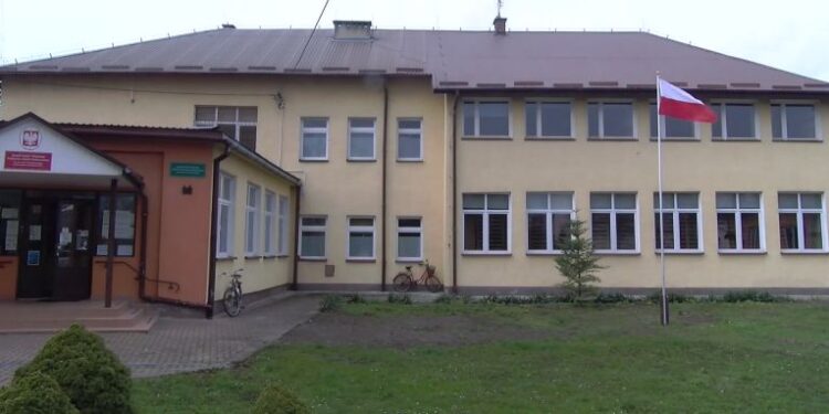 Baranów Sandomierski. Będzie remont budynku Zespołu Szkół i Placówek