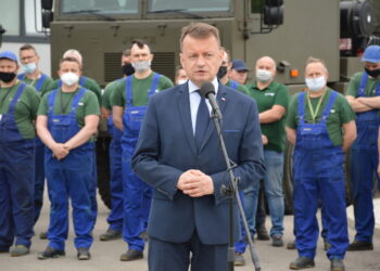 Stalowa Wola: HSW podpisała umowę na dostawę wozów do kompanijnych modułów ogniowych RAK