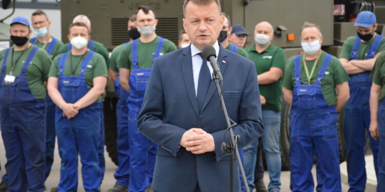 Stalowa Wola: HSW podpisała umowę na dostawę wozów do kompanijnych modułów ogniowych RAK