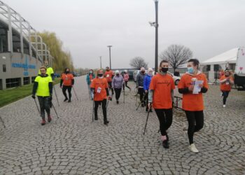 Sandomierz: Dziś drugi dzień ulicznej zbiórki pieniędzy dla chorego Bartusia.