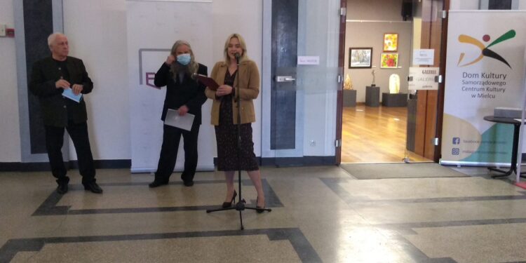 Mielec: Nie możemy  zamknąć się na sztukę w pandemii.