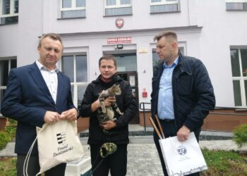 Sandomierz, Zawichost: Tysiąc kilometrów z plecakiem i kotem aby pomóc chorej dziewczynce.