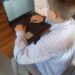 Sandomierz: Laptop za pieniądze ze skarbonki on-line trafił do potrzebujących.