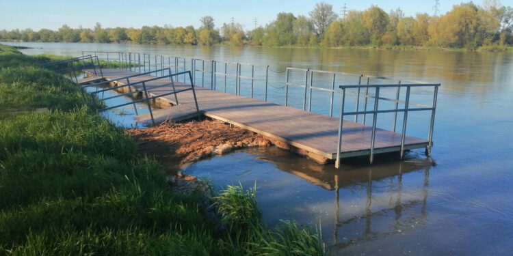 Stalowa Wola: Miasto przygotowuje nadsańskie błonia do sezonu
