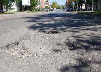 Tarnobrzeg. Załatają dziury w drogach.