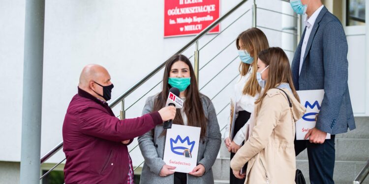 Mielec: Maturę w pandemii czas rozpocząć.