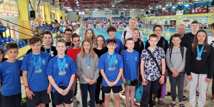 Dębica: 29 medali dla UKS Delfin Tarnobrzeg. Letnie Mistrzostwa Okręgu Podkarpackiego