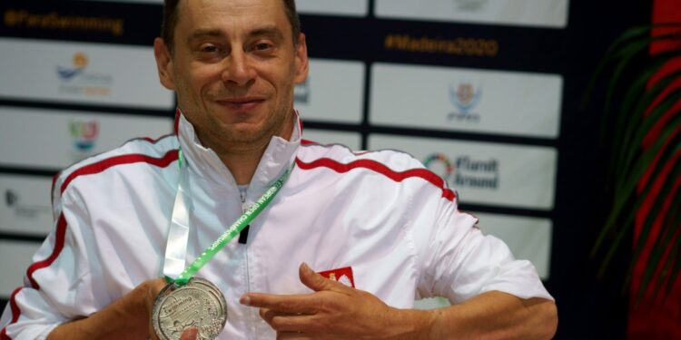 Sport. Pływanie: Jacek Czech z kolejnym srebrem na Mistrzostwach Europy