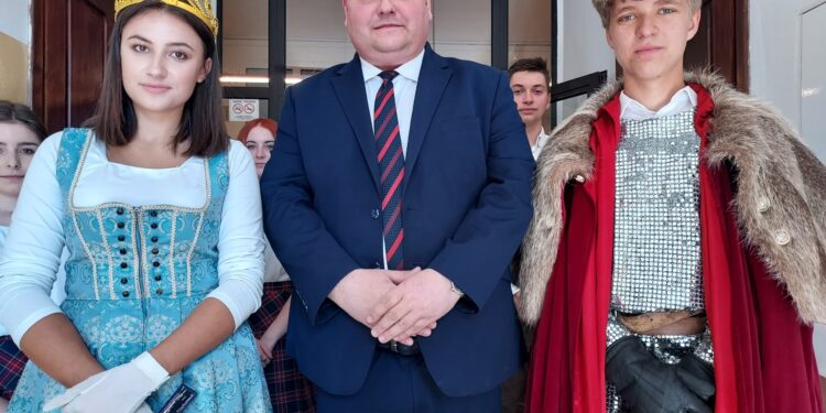 Sandomierz: Tajemniczy kronikarz Wincenty Kadłubek.