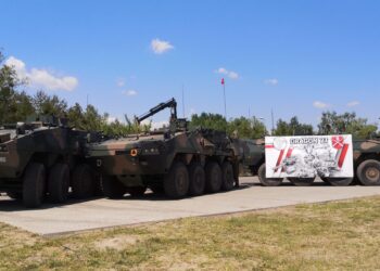 Nowa Dęba: Minister na ćwiczeniach DRAGON-21