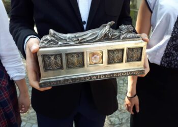 Sandomierz: Wierni uczczą relikwie św. Jadwigi – króla Polski.