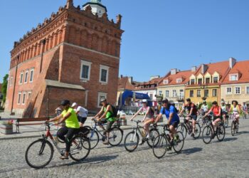 Sandomierz:  XII Sandomierski Rajd Papieski.