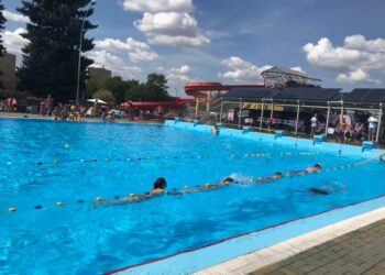 Mielec:  Sezon basenowy –otwarty!