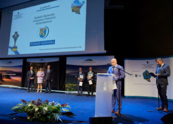 Nisko: Powiat Niżański z Podkarpacką Nagrodą Samorządową