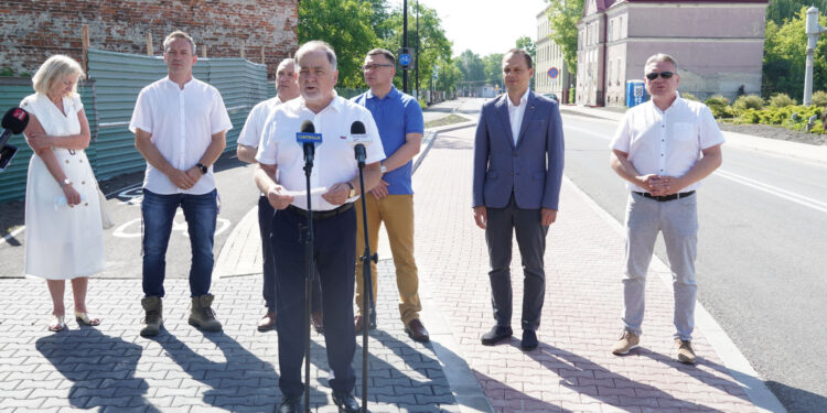 Stalowa Wola: Podsumowano przebudowę ulicy Dąbrowskiego