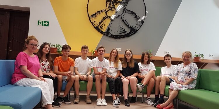 Tarnobrzeg. Kolejny sukces uczniów „Hetmana”. Zdobyli Złotego i Brązowego Wilka.