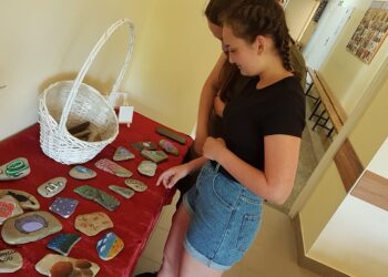 Tarnobrzeg. Wysłali kamienie w świat.