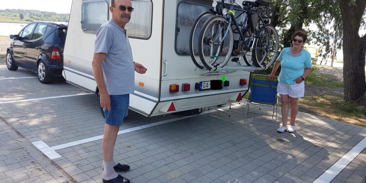 Tarnobrzeg. Małżeństwo znad morza pod wrażeniem jeziora.