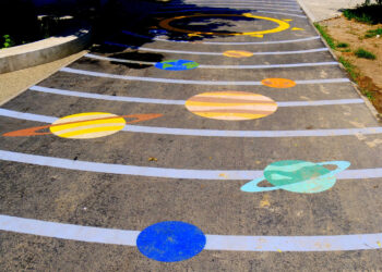 Stalowa Wola: Podwórko na Pławie z nowościami