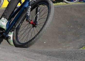 Stalowa Wola: Budowany Pumptrack testowany przez młodzież