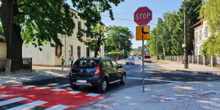 Stalowa Wola: Uwaga kierowcy na Rozwadowskiej już nowa organizacja ruchu