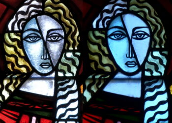 Stalowa Wola: O uwagach do konserwacji polichromii i witrażach rozwadowskiej fary