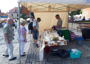 Sandomierz: Jarmark Jagielloński przyciągnął tłumy.