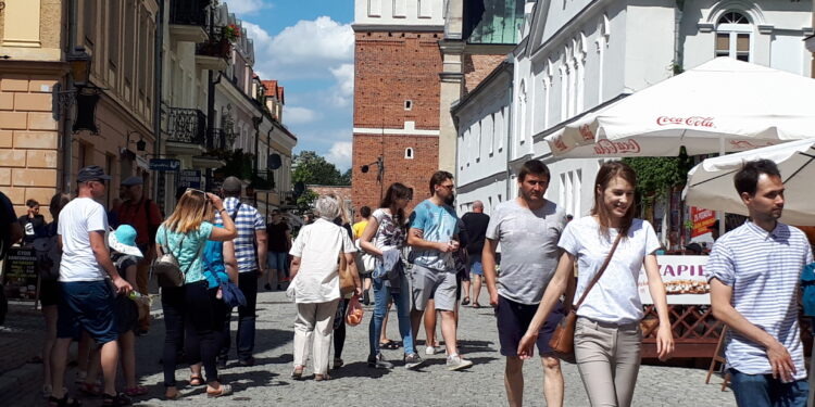 Sandomierz: Korzystajmy z urlopów, wyjeżdżajmy na wakacje.
