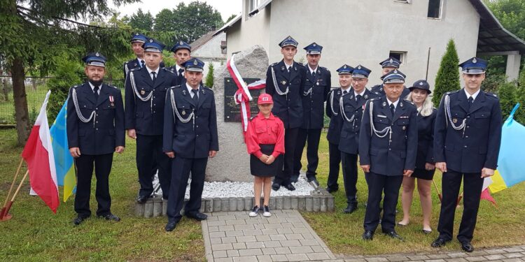 Tarnobrzeg. Wyjątkowy obelisk odsłonięto w Ocicach.