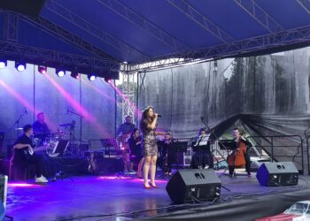 Sandomierz: Deszczowe powitanie wakacji.