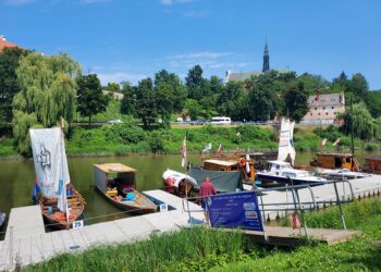 Sandomierz: Potrzeba infrastruktury dla wodniaków nad Wisłą.