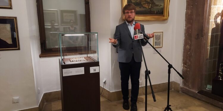 Sandomierz: Oryginał szachów sandomierskich znów dostępny dla zwiedzających.