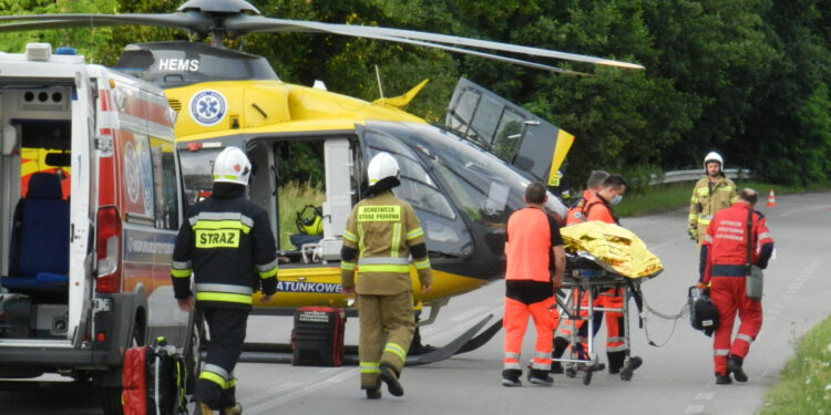 Grębów. Skoczył na główkę do przydomowego basenu