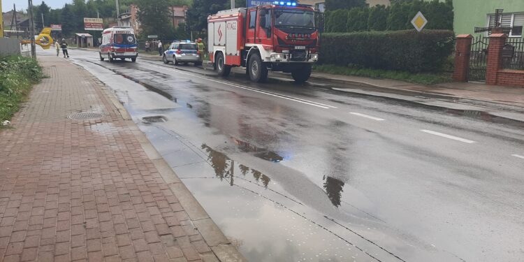 Dwikozy: Z mieszkania na drugim piętrze wypadło dziecko