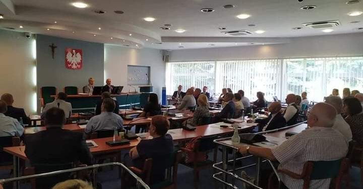 Mielec: Wotum – NIE, Absolutorium -TAK.