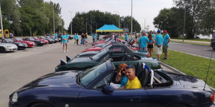 Tarnobrzeg. W weekend Mazdy MX-5 opanowały miasto
